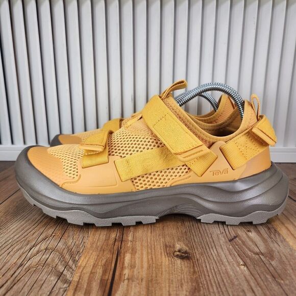 Teva Outflow Universal Sport Sunflower Mens Sz 9 Water Shoes Hiking Sandals NEW